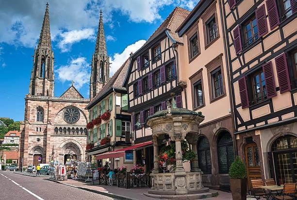 Le Pavillon Des Remparts - Commerces A Proximite - Centre-Ville - Appartement Cosy オベルネ エクステリア 写真